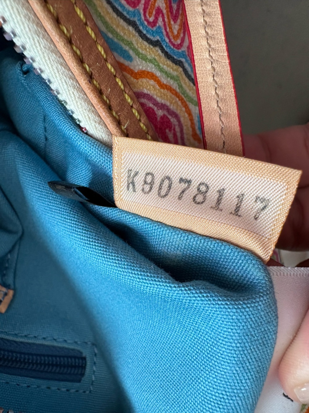 Limited Edition Dooney & Bourke Multicolor Disney Princess Canvas Shoulder Bag - Picture 13 of 14